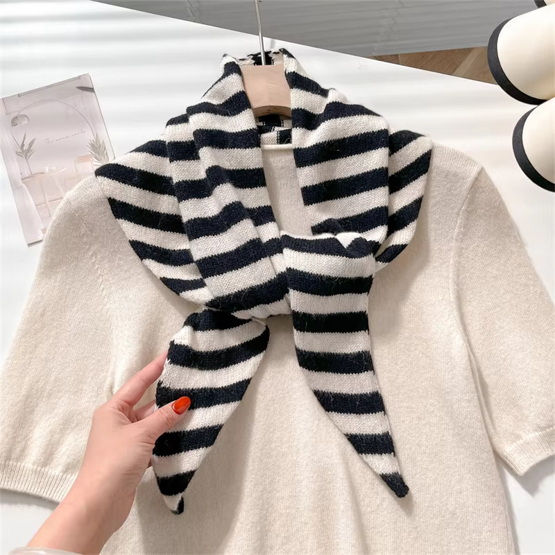 British Korean Triangle Scarf Niche Wool Triangular Scarf Women Headscarf Knitted Scarf Multi-Functional Warm Knitted Scarf