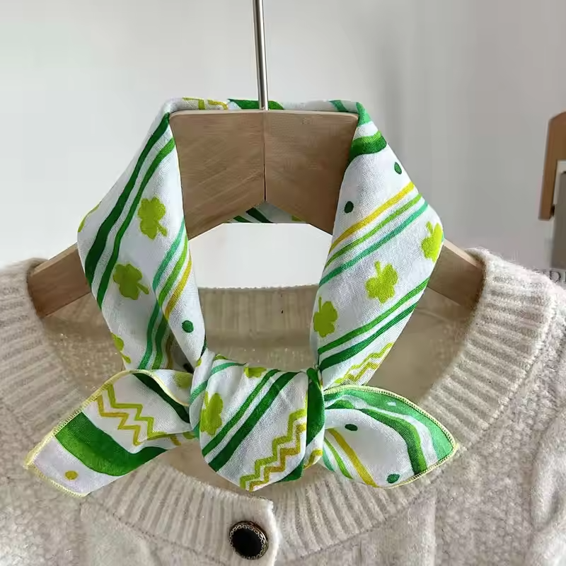 Spring and Summer New Women's Small Silk Scarf Skin-Friendly and Bohemian Small Square Scarf Versatile Flower Print Scarf