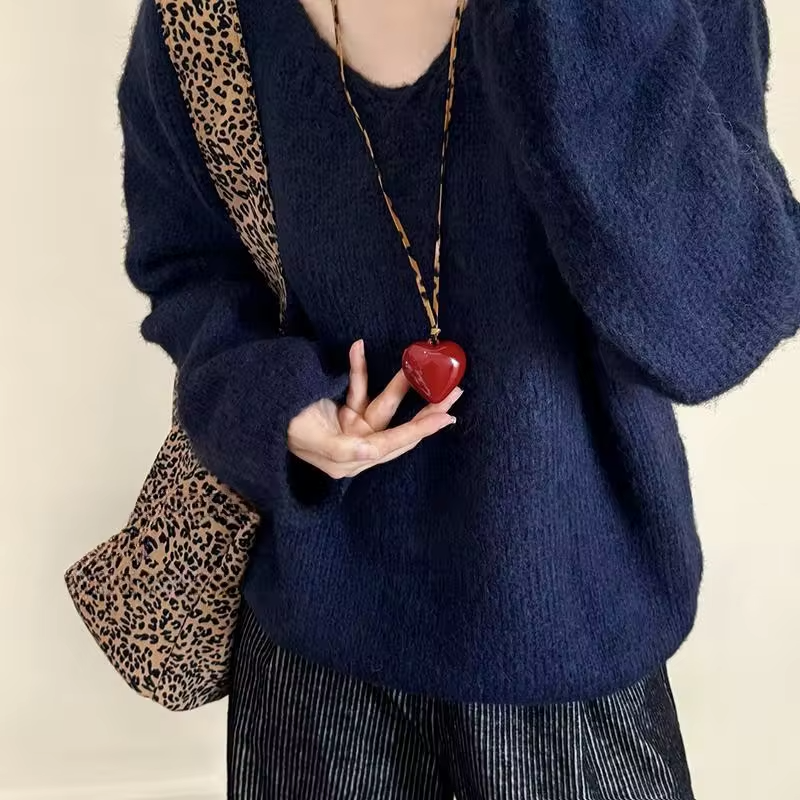 New Red Hollow Flower Necklace Heart Shaped Key Pendant Geometric Personality Leopard Leather Rope Necklace Women Sweater Chain