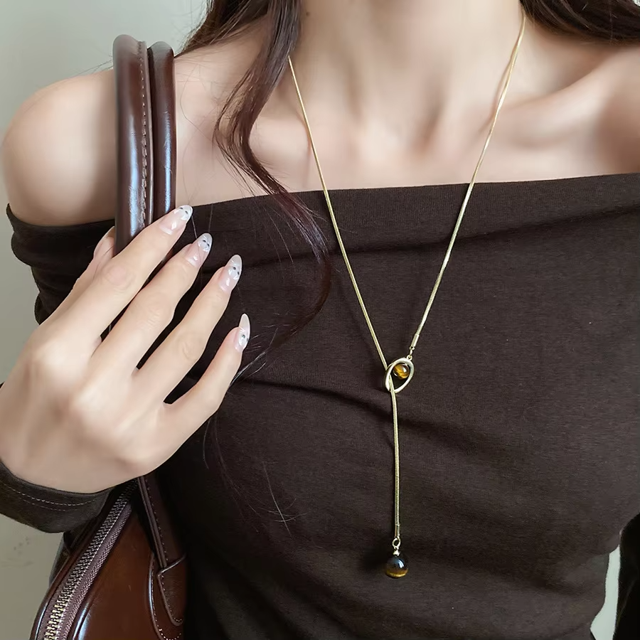 Vintage Maillard Brown Stone Pendant Necklaces for Women Trendy Casual Pulling Rope Necklaces Daily Commute Jewelry Gifts